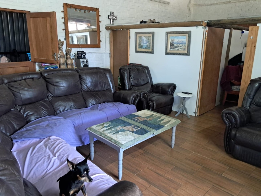 2 Bedroom Property for Sale in Rheeboksfontein Western Cape
